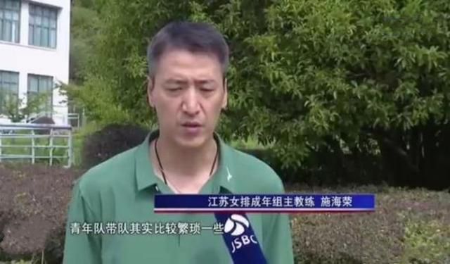 午夜精品在线视频