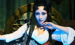 两位女士的秘密